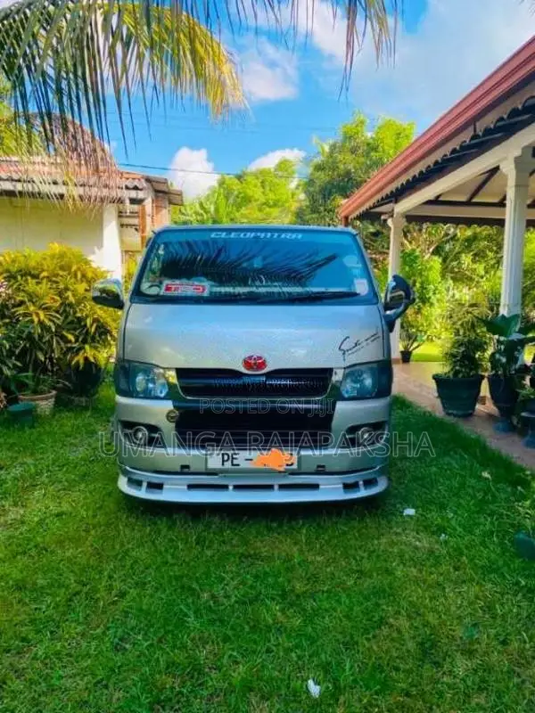 Toyota KDH 201 GL 2007 Van (Used)