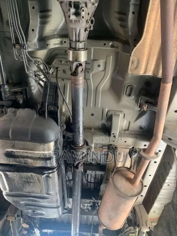 Toyota Noah 1998 Van (Used)