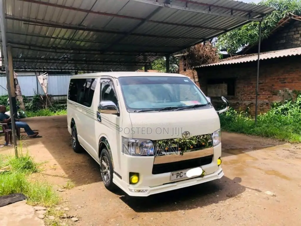 Toyota KDH 2008 Van (Used)