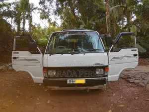 Toyota HIACE 1986 Van (Used)