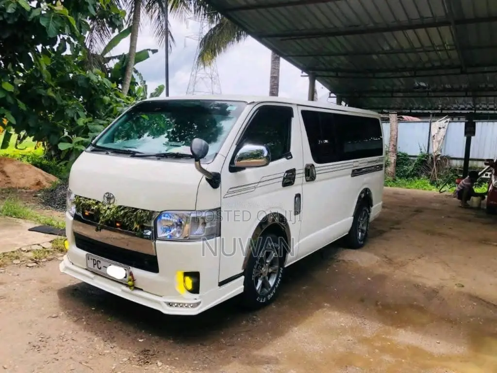 Toyota KDH 2008 Van (Used)