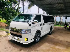 Toyota KDH 2008 Van (Used)