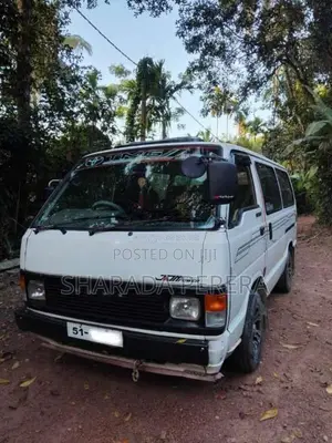 Toyota HIACE 1986 Van (Used)