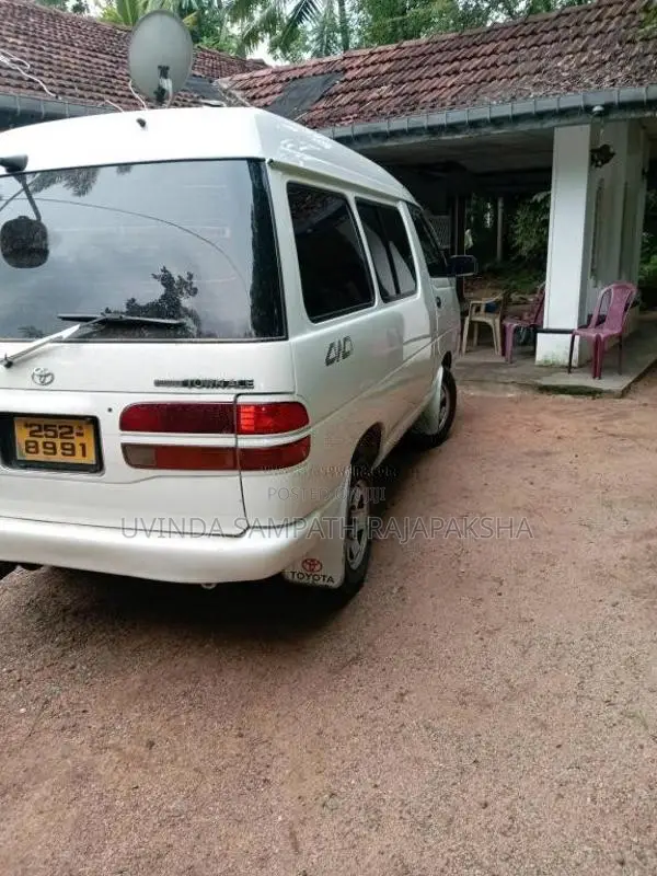 Toyota Lotto CR36 1994 Van (Used)