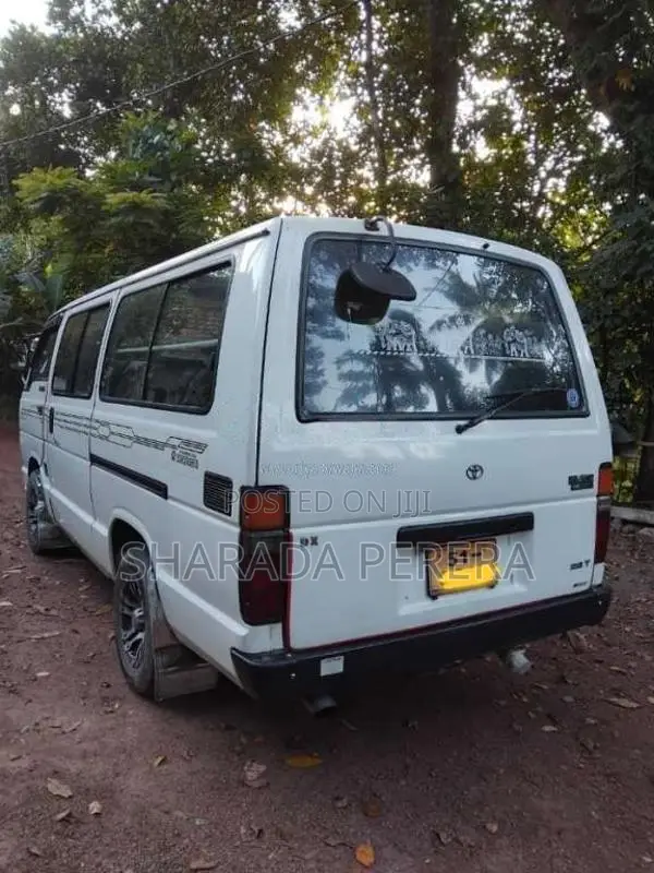 Toyota HIACE 1986 Van (Used)
