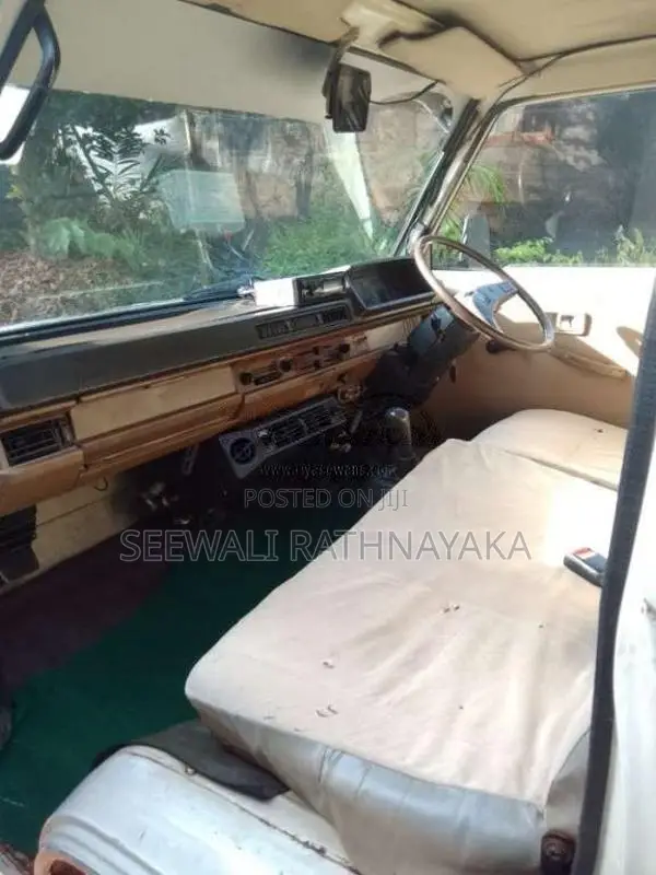 Mitsubishi L300 1981 Van (Used)