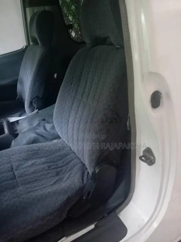 Toyota Lotto CR36 1994 Van (Used)