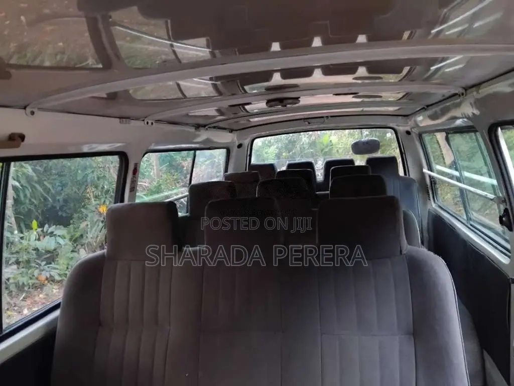 Toyota HIACE 1986 Van (Used)