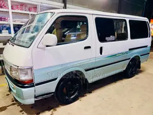 Toyota Dolphin 1991 Van (Used)
