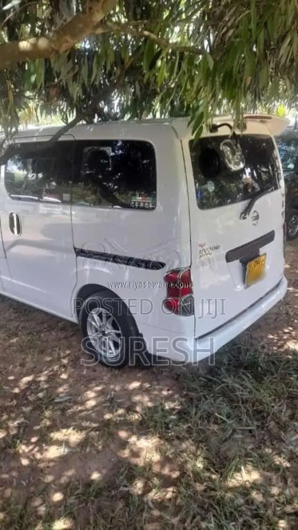 Nissan NV200 2012 Van (Used)