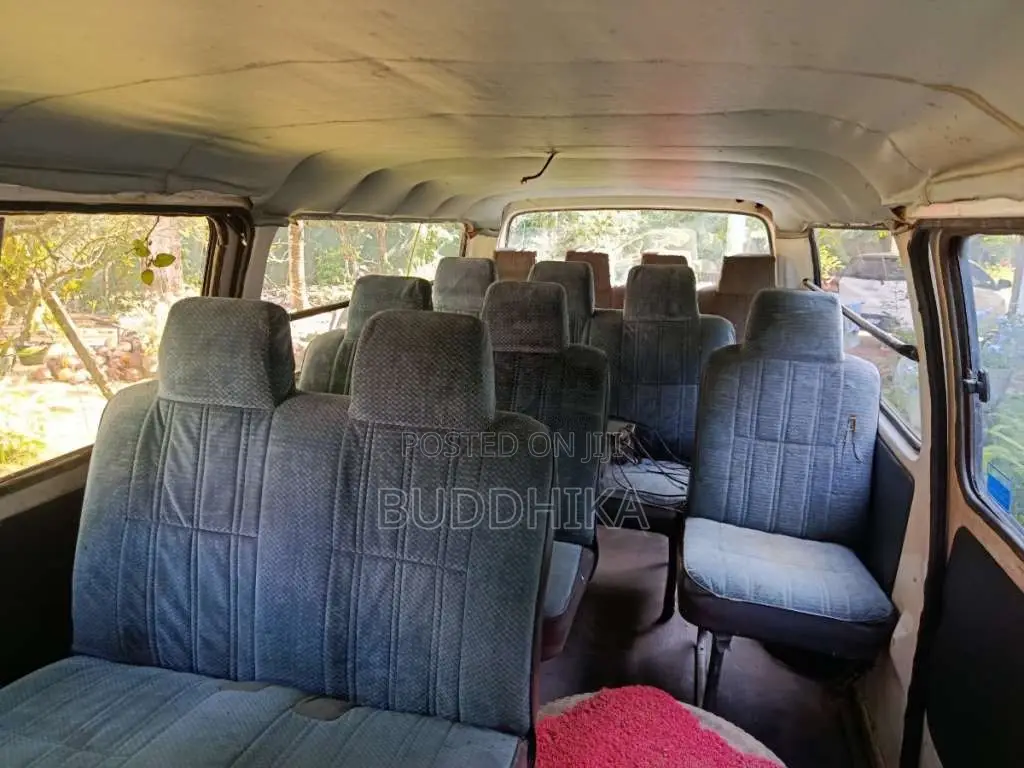 Toyota LH30 1981 Van (Used)