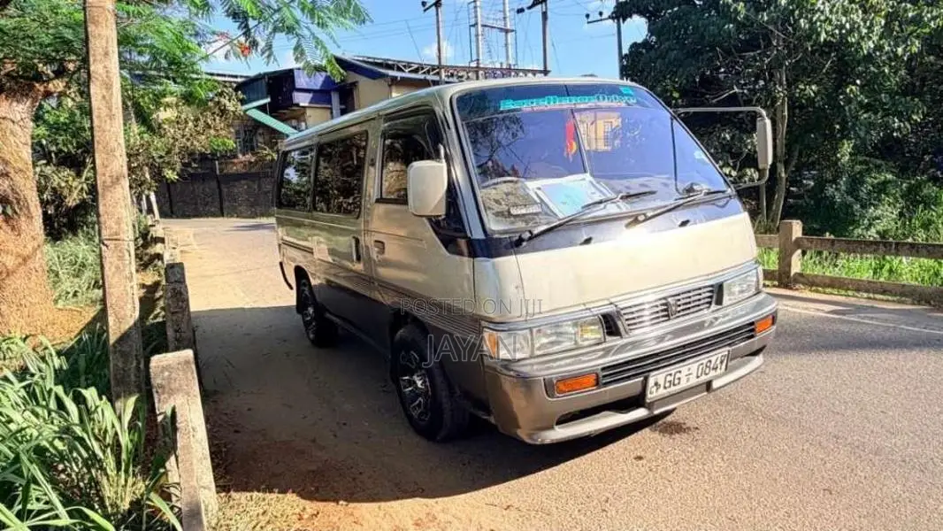 Nissan Caravan 1996 Van (Used)