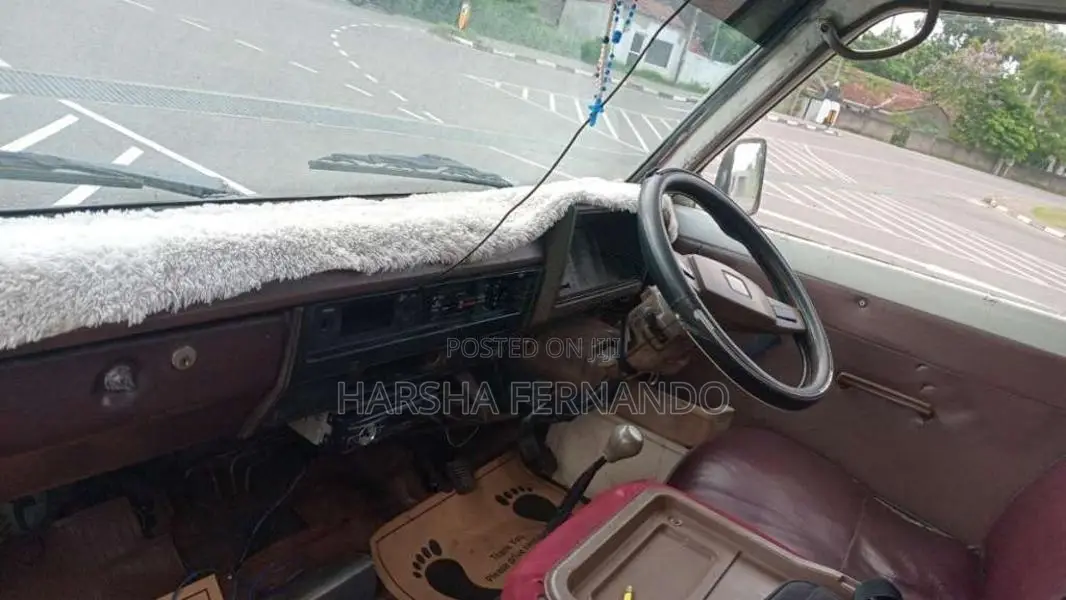 Toyota Lh30 1980 Van (Used)