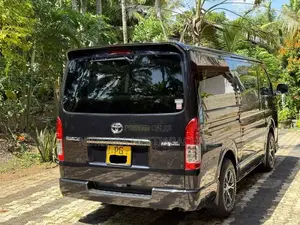 Toyota KDH Dark Prime 2015 Van (Used)