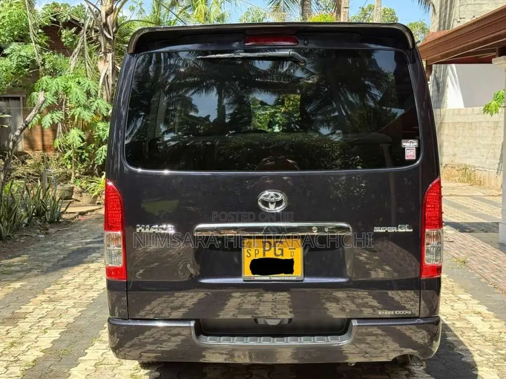 Toyota KDH Dark Prime 2015 Van (Used)