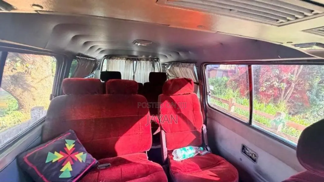 Nissan Caravan 1996 Van (Used)