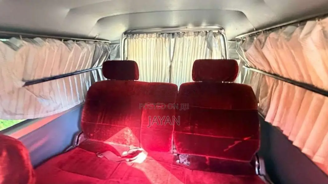 Nissan Caravan 1996 Van (Used)