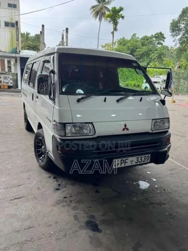 Mitsubishi Po15 2013 Van (Used)