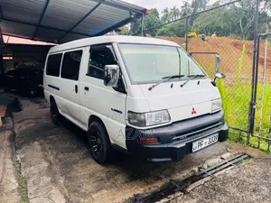 Mitsubishi Po15 2013 Van (Used)