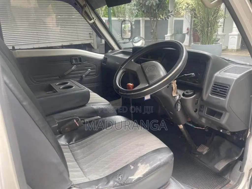 Nissan Vanette 2002 Van (Used)