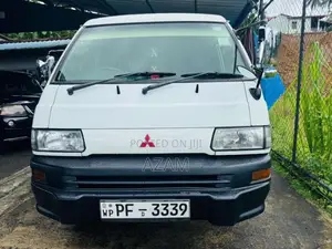 Mitsubishi Po15 2013 Van (Used)