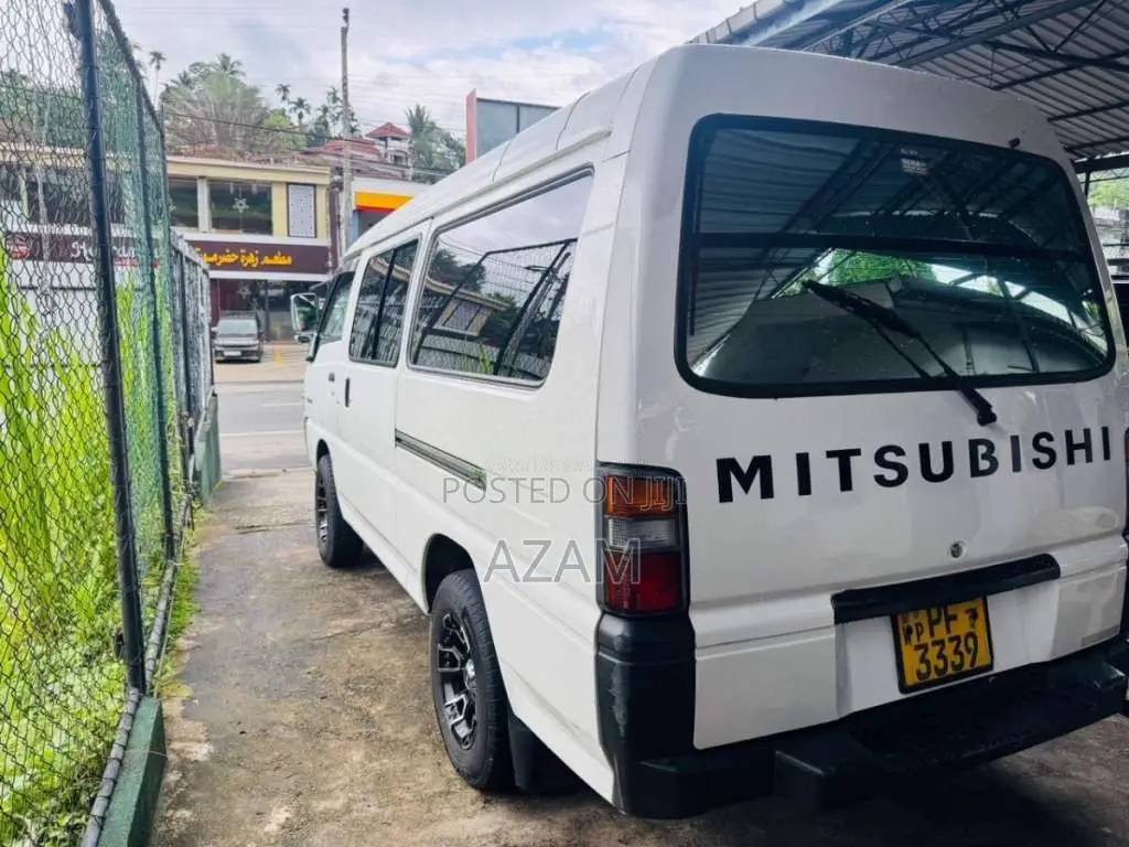 Mitsubishi Po15 2013 Van (Used)