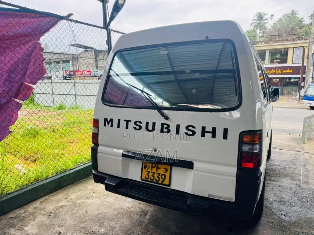 Mitsubishi Po15 2013 Van (Used)
