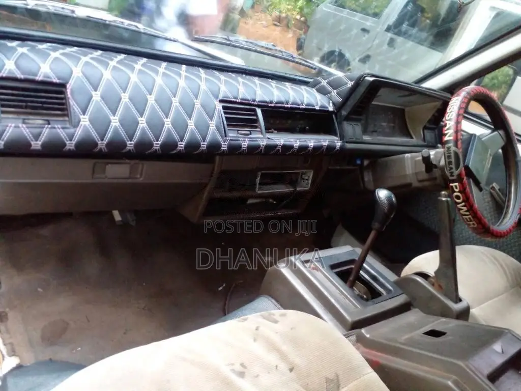 Nissan Vanette 1986 Van (Used)