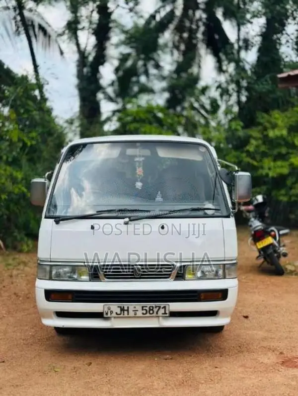 Nissan Caravan 1999 Van (Used)