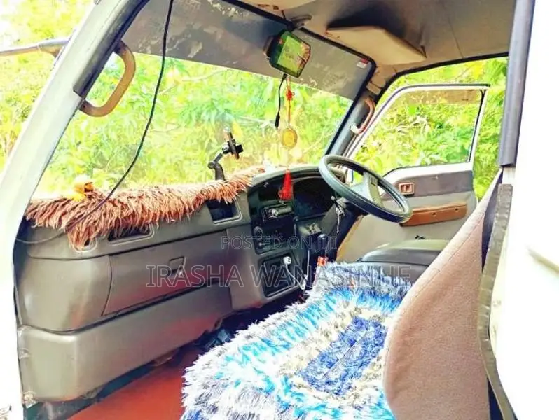 Nissan Homy 1991 Van (Used)