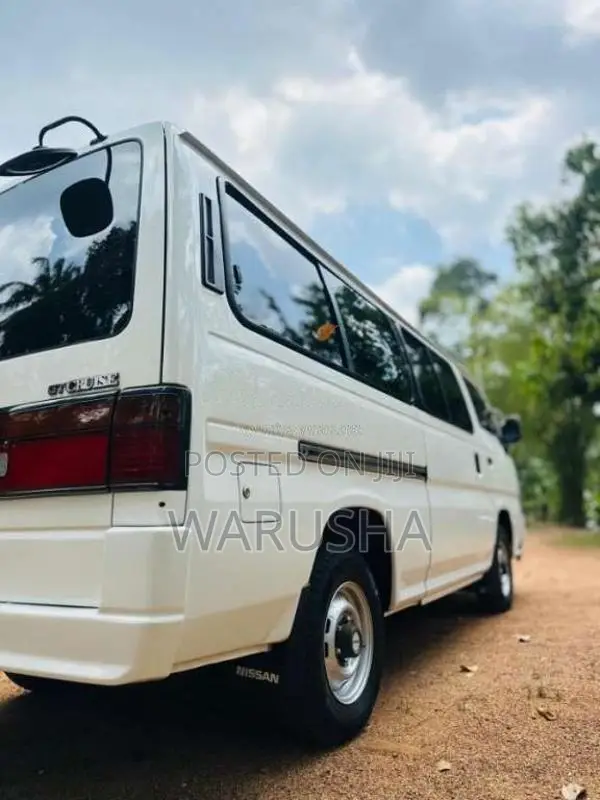 Nissan Caravan 1999 Van (Used)