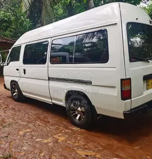 Nissan Caravan 1983 Van (Used)
