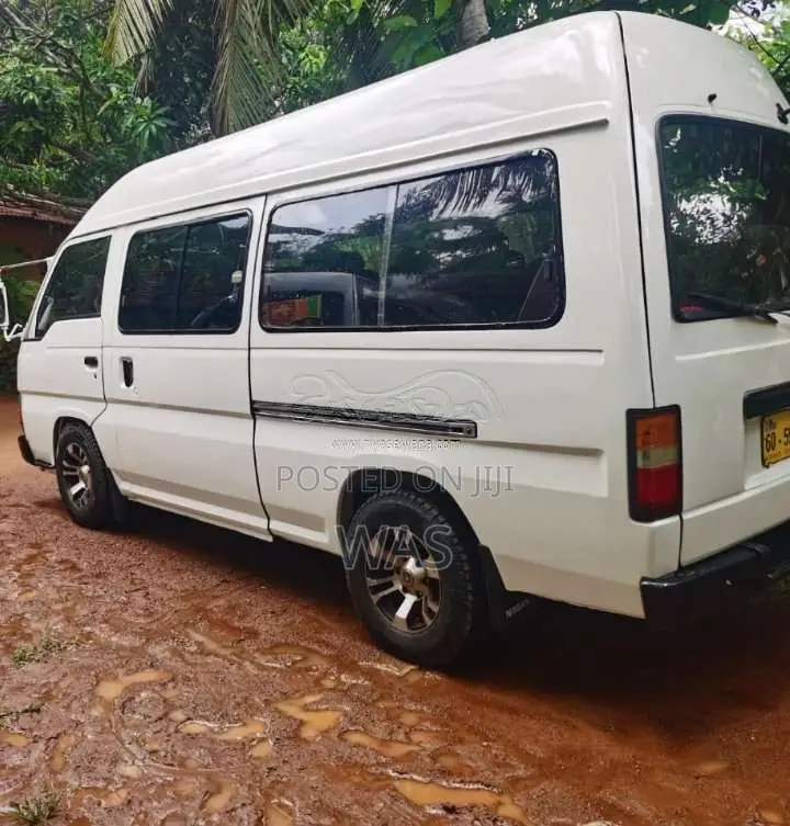 Nissan Caravan 1983 Van (Used)