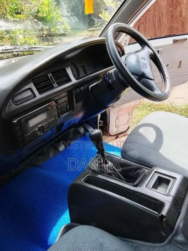 Toyota TownAce 27 1988 Van (Used)