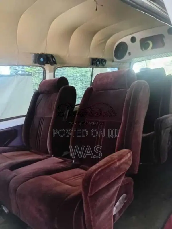 Nissan Caravan 1983 Van (Used)