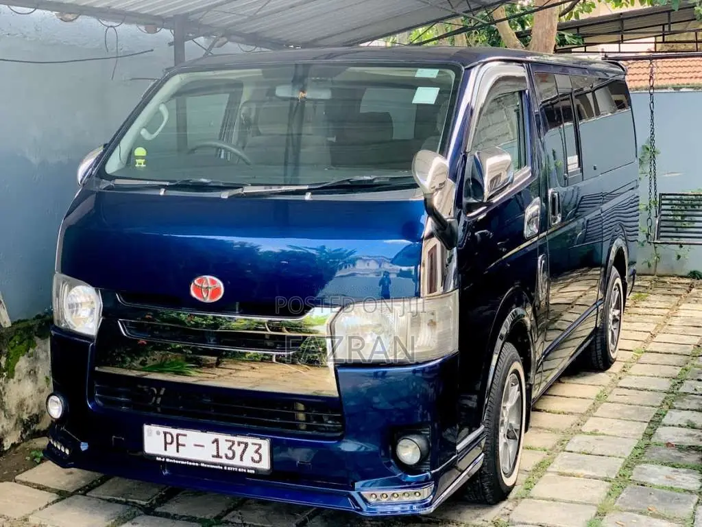 Toyota KDH 2007 Van (Used)