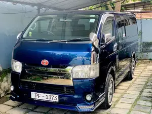 Toyota KDH 2007 Van (Used)
