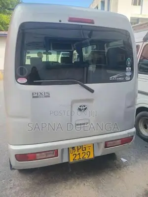 Toyota Pixis 2012 Van (Used)