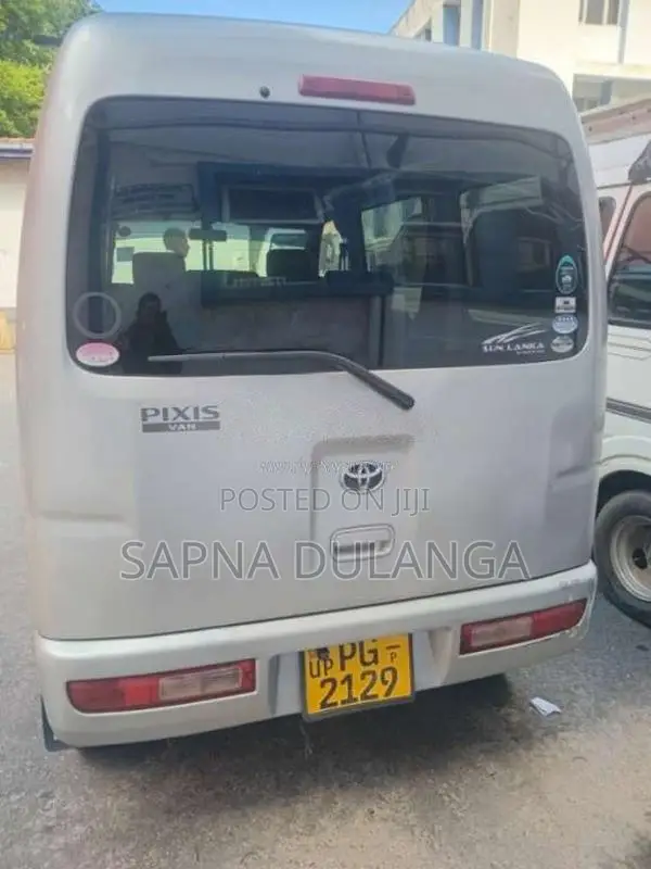 Toyota Pixis 2012 Van (Used)