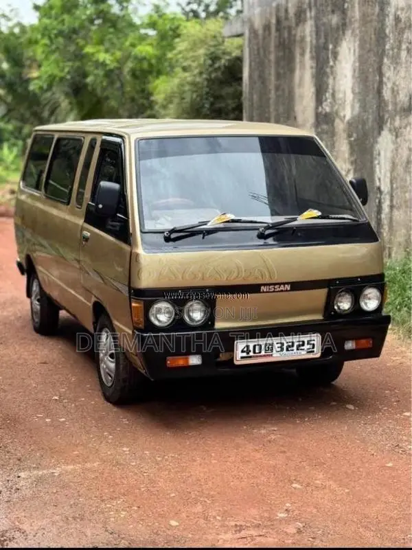 Nissan Nissan 1984 Van (Used)