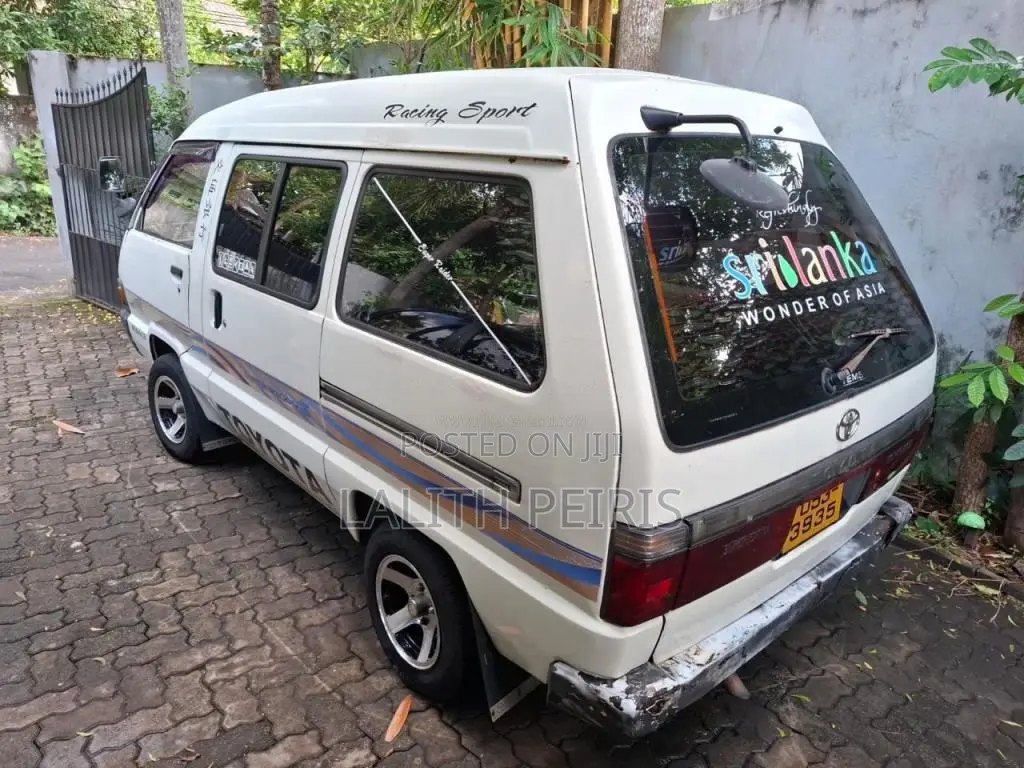 Toyota TownAce 1987 Van (Used)