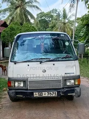 Nissan Caravan 1996 Van (Used)