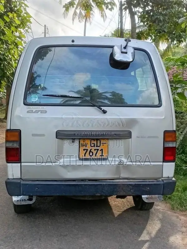 Nissan Caravan 1996 Van (Used)