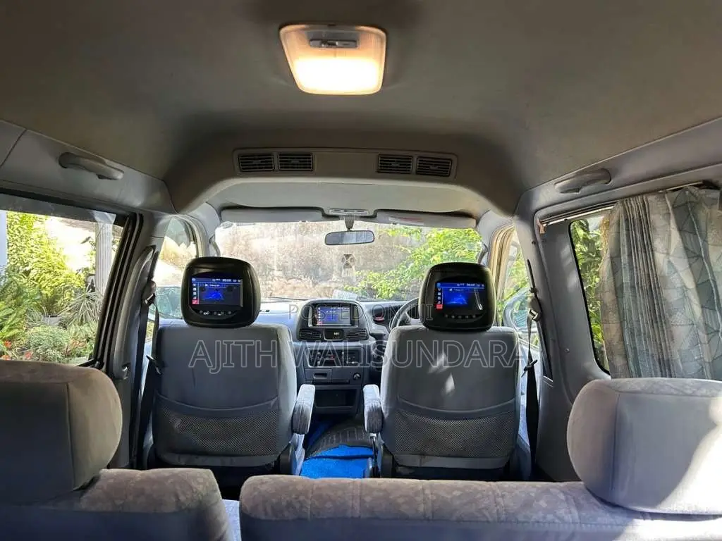 Toyota Noah Kr42 2007 Van (Used)