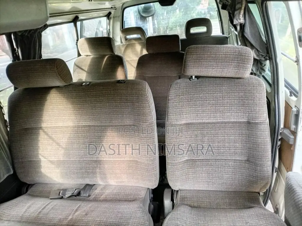 Nissan Caravan 1996 Van (Used)