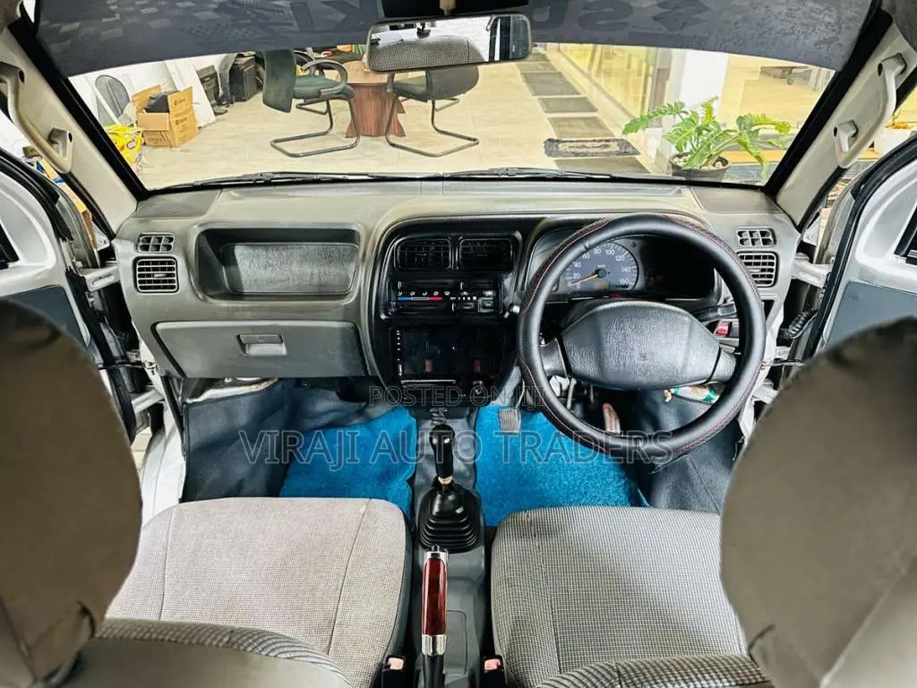 Suzuki Every 2000 Van (Used)
