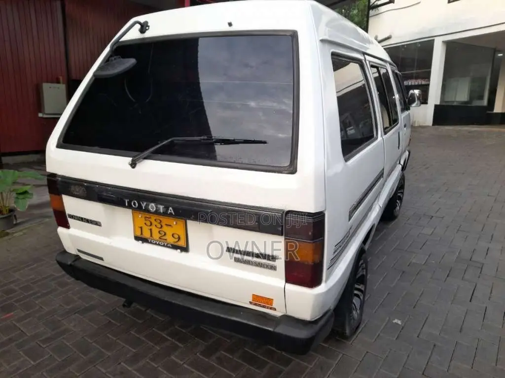 Toyota TownAce 1988 Van (Used)