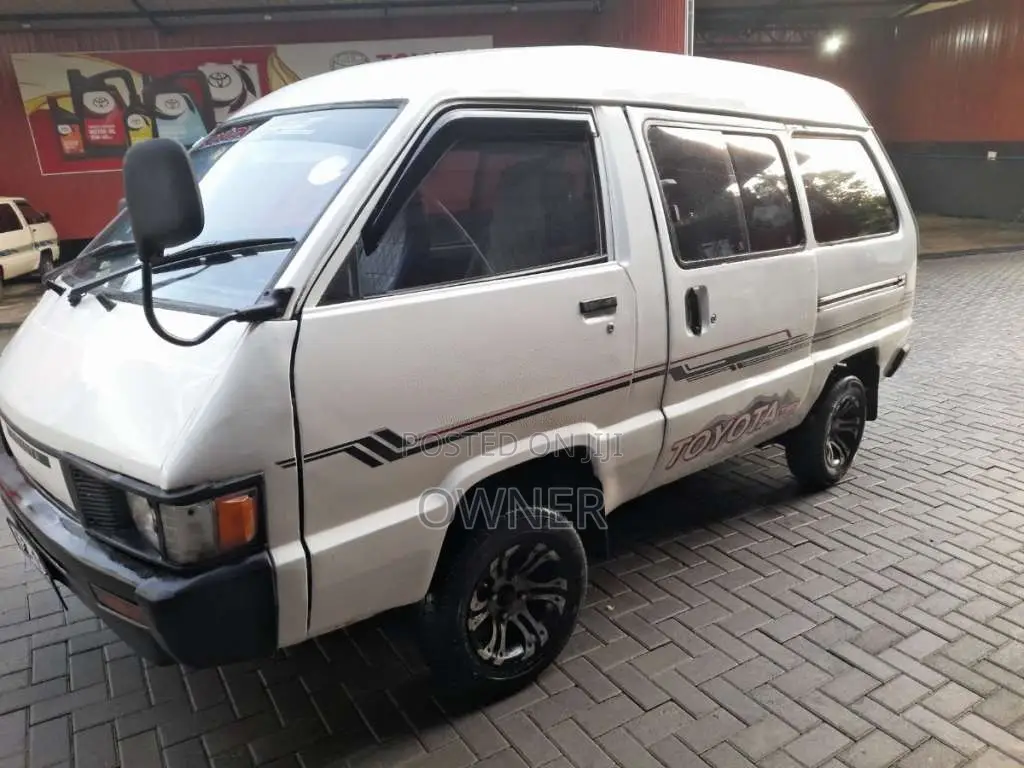 Toyota TownAce 1988 Van (Used)