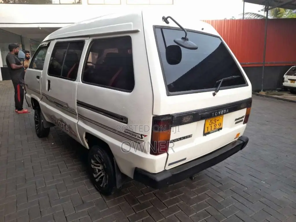 Toyota TownAce 1988 Van (Used)