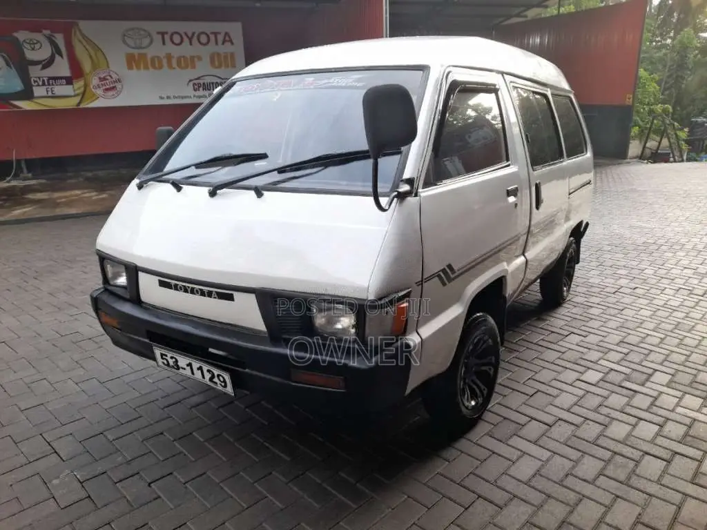 Toyota TownAce 1988 Van (Used)